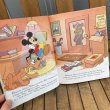 画像3: 80s a Little Golden Book "Detective Mickey Mouse" (3)