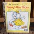 画像1: 80s a Little Golden Book "Bunny's New Shoes" (1)