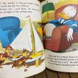 画像6: 70s a Little Golden Book "Donald Duck's Toy Sailboat" (6)