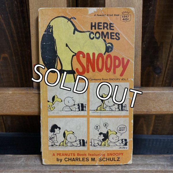 画像1: 60s Snoopy Comic Book "Here Comes Snoopy" (1)
