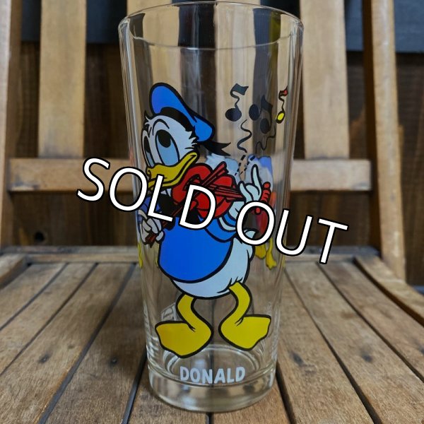 画像1: 70s Pepsi Collector Series Glass "Donald" (1)