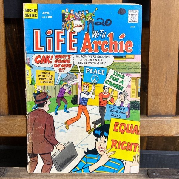 画像1: 70s Archie Comics "LiFE Archie" (1)