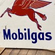 画像3: 1940s Mobilgas Single-sided Tin Station Sign (3)