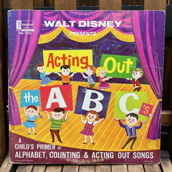 画像1: 1962s Walt Disney Presents "Acting Out the ABC's" Record / LP (1)