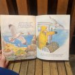 画像8: 198４s a Little Golden Book "The Gull That Lost the Sea" (8)