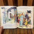 画像8: 1952s a Little Golden Book "The Christmas Story" (8)